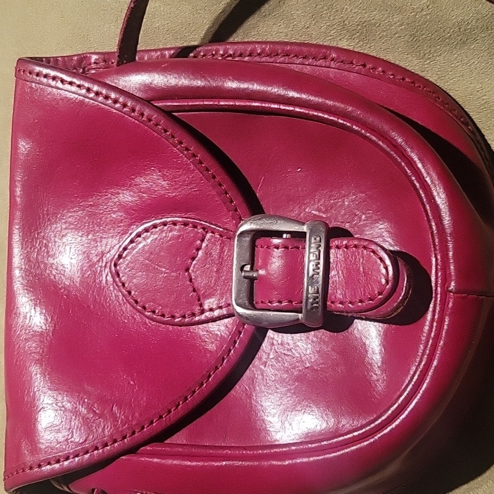 The trend red leather small shoulder bag